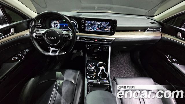 Kia K5 2022 — photo 10