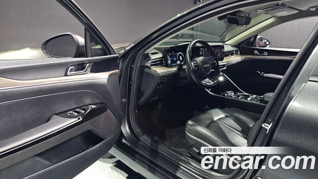 Kia K5 2022 — photo 13