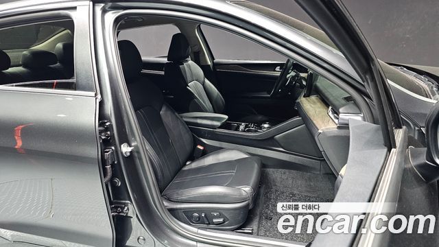 Kia K5 2022 — photo 18