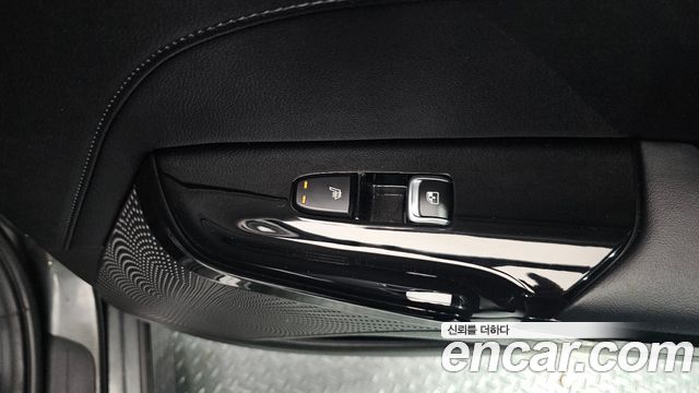 Kia K5 2022 — photo 25