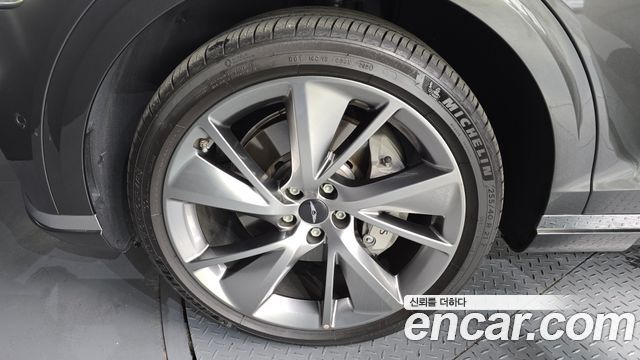 Genesis GV70 2025 — photo 5