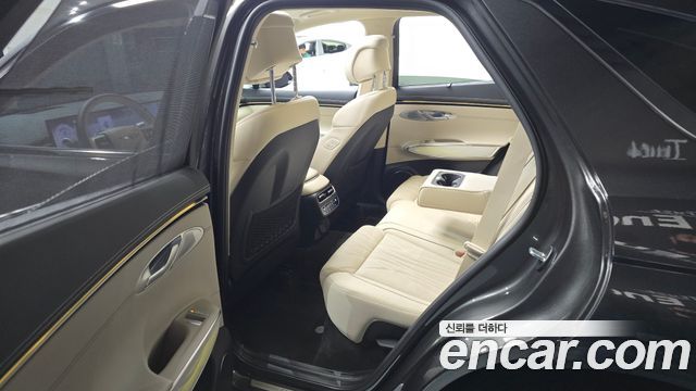 Genesis GV70 2025 — photo 17