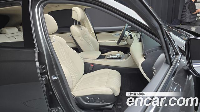 Genesis GV70 2025 — photo 18