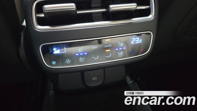 Genesis GV70 2025 — photo 23
