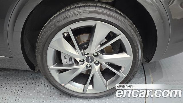 Genesis GV70 2025 — photo 7