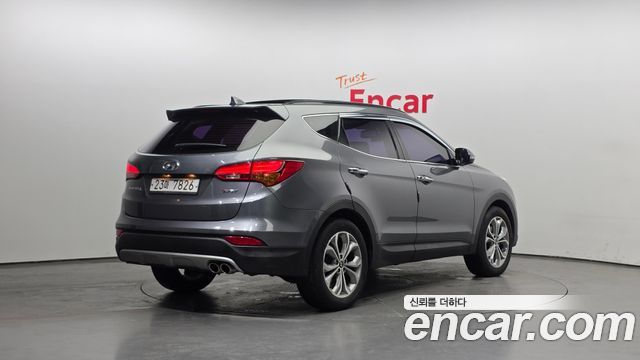 Hyundai Santafe 2015 — photo 2