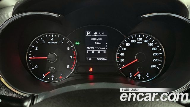 Kia K3 2017 — photo 8