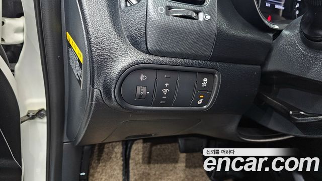 Kia K3 2017 — photo 17