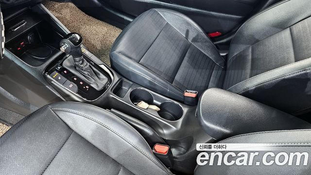 Kia K3 2017 — photo 18