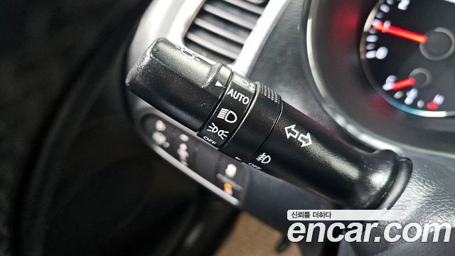 Kia K3 2017 — photo 19