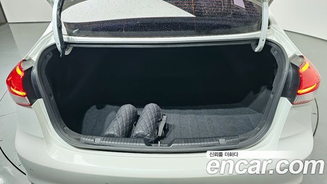 Kia K3 2017 — photo 20