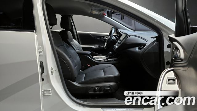 Chevrolet Korea Malibu 2018 — photo 16