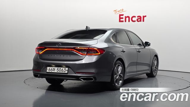Hyundai Grandeur 2018 — photo 2