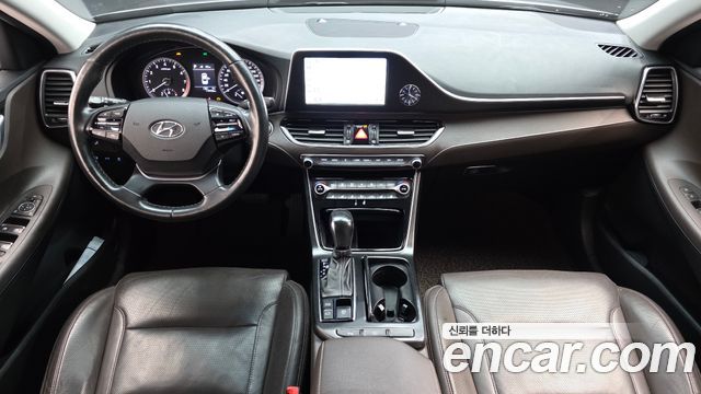 Hyundai Grandeur 2018 — photo 10