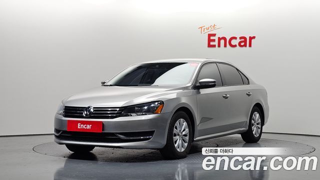 Volkswagen Passat 2013 — photo 1