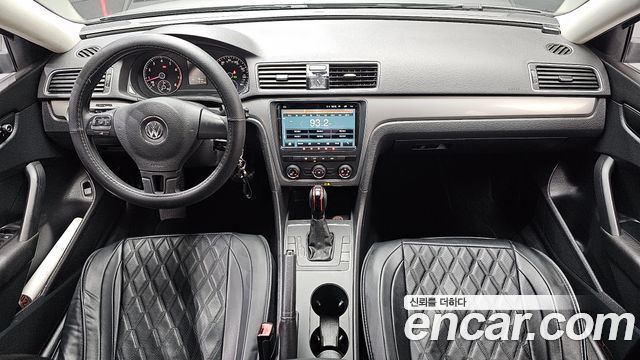 Volkswagen Passat 2013 — photo 7
