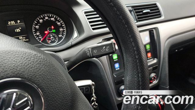 Volkswagen Passat 2013 — photo 19