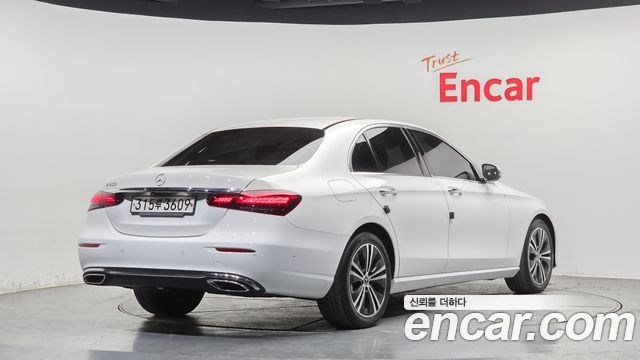 Mercedes-Benz E-Class 2021 — photo 2