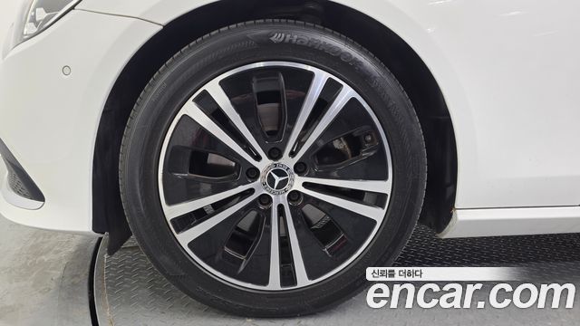 Mercedes-Benz E-Class 2021 — photo 5