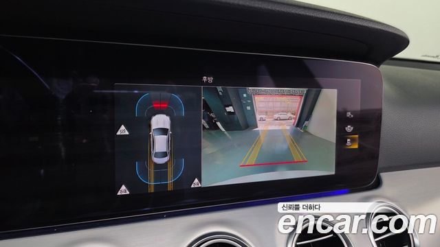 Mercedes-Benz E-Class 2021 — photo 15