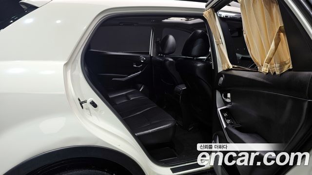 KG Mobility KORANDO 2014 — photo 11