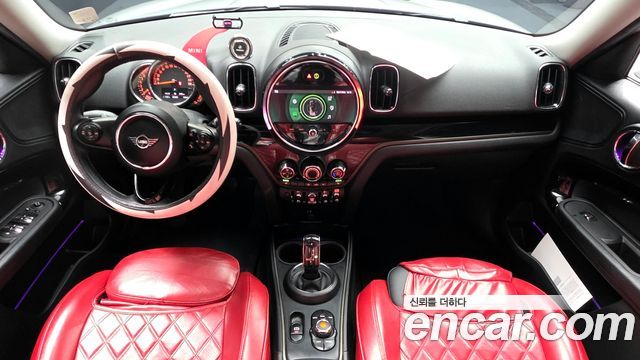 Mini Countryman 2021 — photo 10