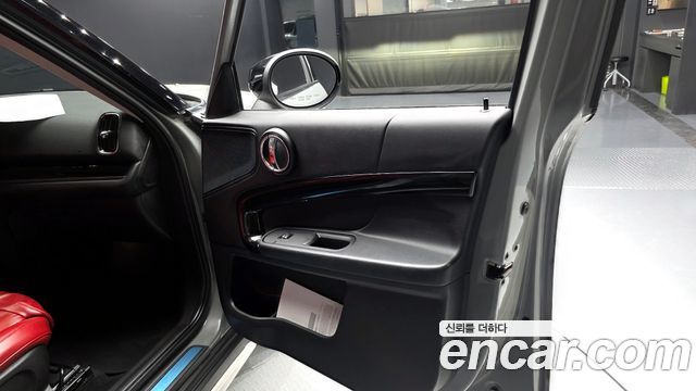 Mini Countryman 2021 — photo 14