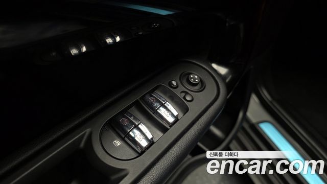 Mini Countryman 2021 — photo 27