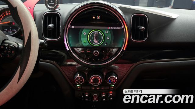 Mini Countryman 2021 — photo 30