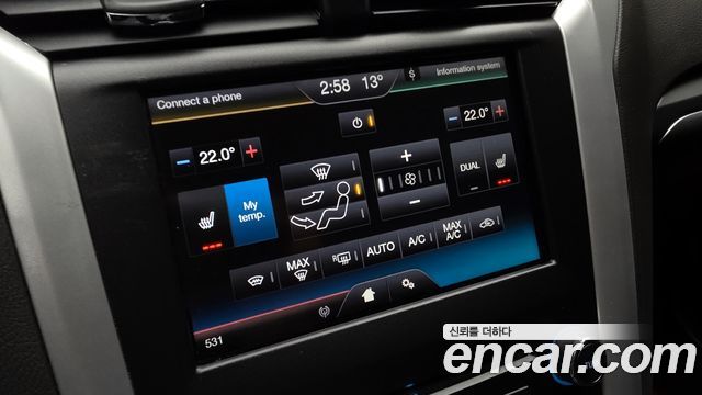 Ford Mondeo 2015 — photo 16