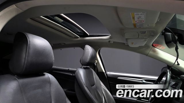 Ford Mondeo 2015 — photo 20