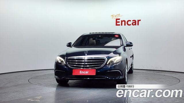 Mercedes-Benz E-Class 2017 — photo 3
