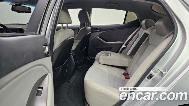 Kia K5 2014 — photo 11