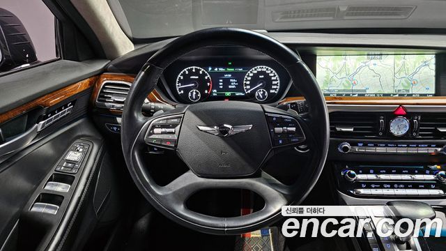 Genesis EQ900 2016 — photo 21