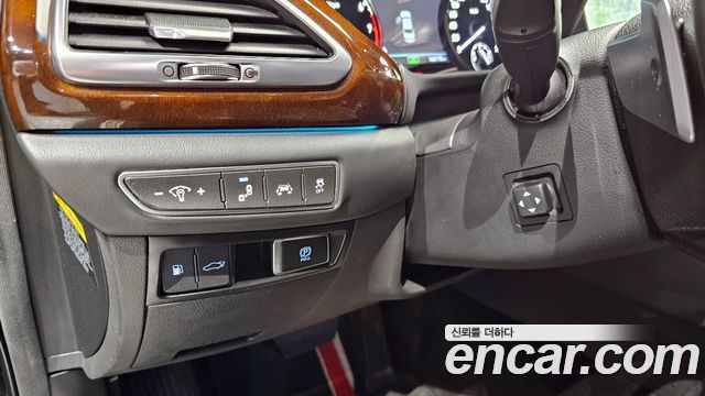 Genesis EQ900 2016 — photo 26