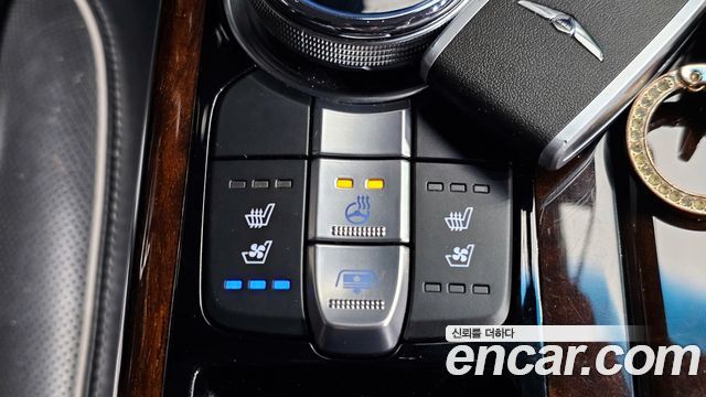 Genesis EQ900 2016 — photo 28