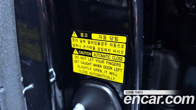 Genesis EQ900 2016 — photo 35