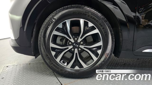 Kia Canival 2021 — photo 5