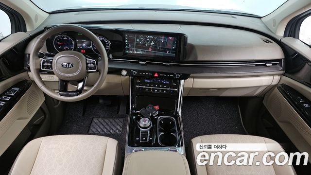 Kia Canival 2021 — photo 10