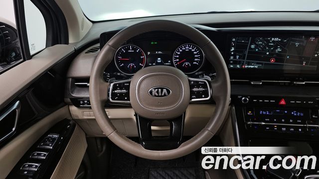Kia Canival 2021 — photo 18