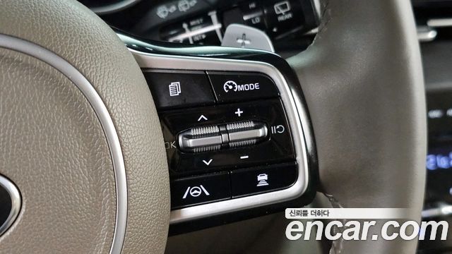 Kia Canival 2021 — photo 19