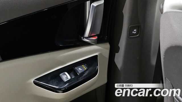 Kia Canival 2021 — photo 25