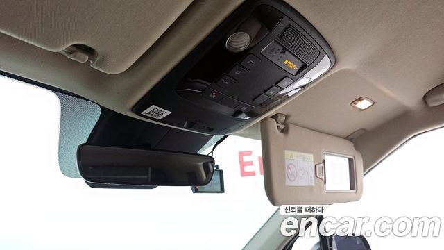 Kia Canival 2021 — photo 26