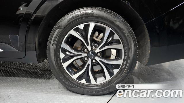Kia Canival 2021 — photo 7