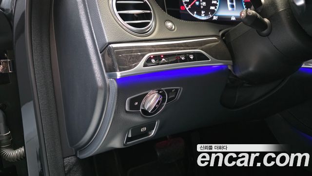 Mercedes-Benz S-Class 2018 — photo 14