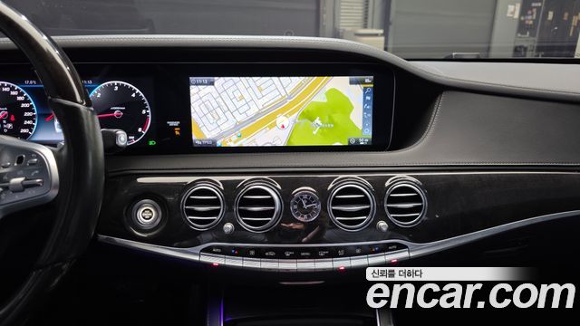 Mercedes-Benz S-Class 2018 — photo 16