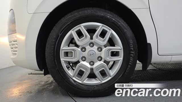 Hyundai Staria 2022 — photo 5