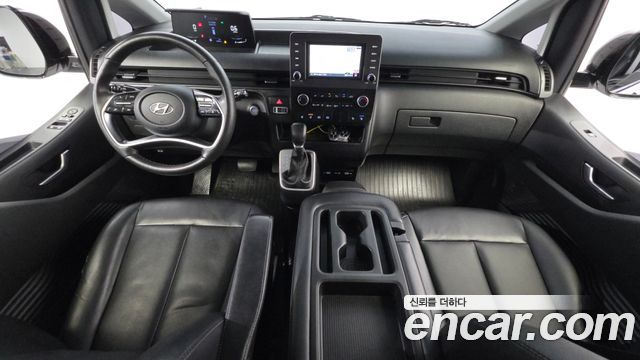 Hyundai Staria 2022 — photo 7