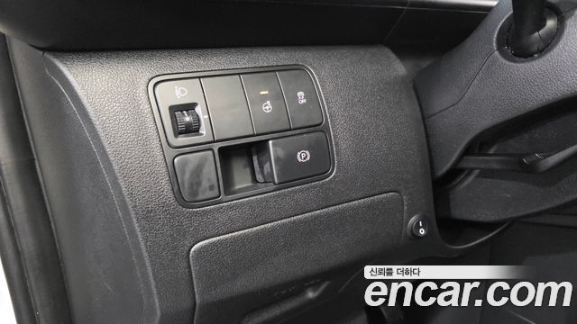 Hyundai Staria 2022 — photo 12
