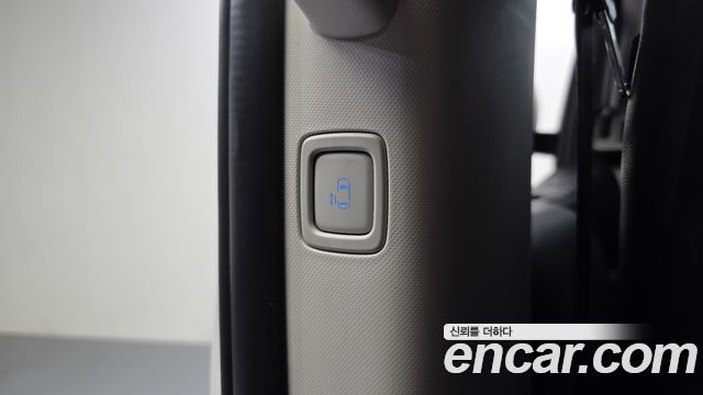 Hyundai Staria 2022 — photo 17